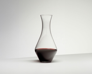 RIEDEL Cabernet Magnum Décanteur en action