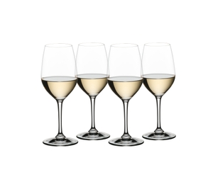 NACHTMANN ViVino Aromatische Weißweine gefüllt mit einem Getränk auf weißem Hintergrund
