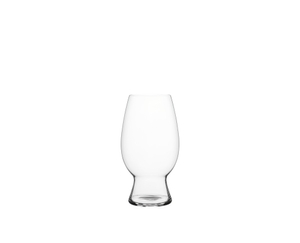SPIEGELAU Craft Beer Glasses American Wheat Beer auf weißem Hintergrund
