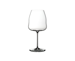 RIEDEL Winewings Restaurant Pinot Noir/Nebbiolo auf weißem Hintergrund