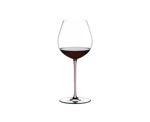 RIEDEL Fatto A Mano Pinot Noir Pink R.Q. filled with a drink on a white background