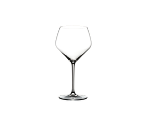 RIEDEL Extreme Oaked Chardonnay on a white background