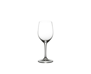 RIEDEL Restaurant Viognier/Chardonnay auf weißem Hintergrund