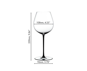 A RIEDEL Fatto A Mano Pinot Noir glass in black stands together with a bottle of wine, a white, a green, a yellow, a red and a dark blue RIEDEL Fatto A Mano Pinot Noir glass against a gray background. 