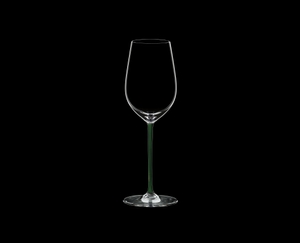 RIEDEL Fatto A Mano Riesling/Zinfandel Green on a black background
