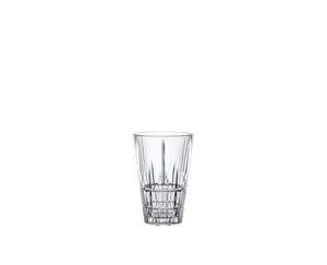 SPIEGELAU Perfect Serve Collection Macchiato/Highball Glas gefüllt mit einem Getränk auf weißem Hintergrund