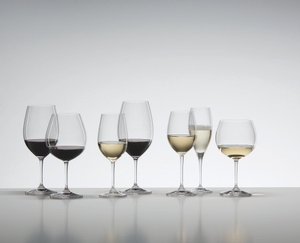 Unfilled RIEDEL Vinum Viognier/Chardonnay glass on white background with product dimensions