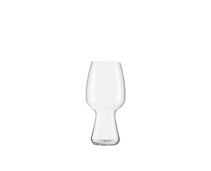 SPIEGELAU Craft Beer Bicchieri Stout riempito con una bevanda su sfondo bianco