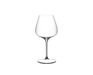 GRAPE@RIEDEL Pinot Noir/Nebbiolo/Aperitivo filled with a drink on a white background