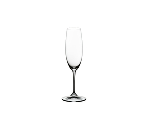 RIEDEL Degustazione Champagnerflöte auf weißem Hintergrund
