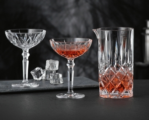 NACHTMANN Noblesse Mixing Glass in use