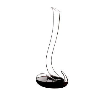 RIEDEL Dekanter Eve gefüllt mit einem Getränk auf weißem Hintergrund