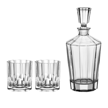 Two unfilled NACHTMANN Facette Whisky Tumbler and an empty carafe side by side