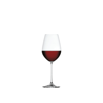 SPIEGELAU Salute Red Wine con bebida en un fondo blanco