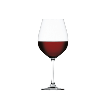 SPIEGELAU Salute Burgundy con bebida en un fondo blanco