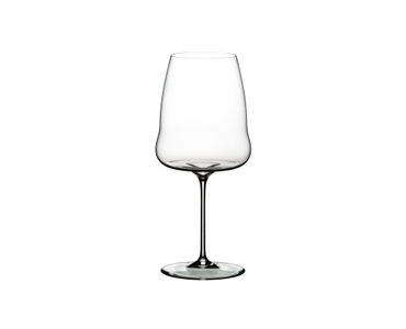 RIEDEL Winewings Syrah auf weißem Hintergrund