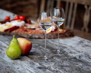 RIEDEL Sommeliers Orchard Fruit in use