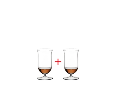 RIEDEL Sommeliers Single Malt Whisky Value Gift Pack filled with a drink on a white background