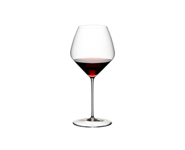 RIEDEL Veloce Pinot Noir/Nebbiolo filled with a drink on a white background