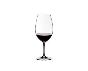 RIEDEL Vinum Restaurant Syrah/Shiraz filled with a drink on a white background