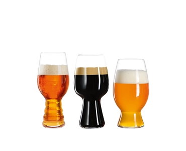 SPIEGELAU Craft Beer Glasses Tasting Kit gefüllt mit einem Getränk auf weißem Hintergrund