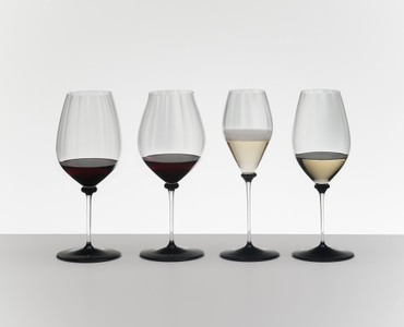 RIEDEL Fatto A Mano Performance Pinot Noir - black base in gruppo