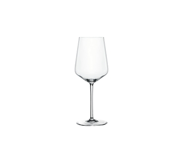 SPIEGELAU Style Weißwein auf weißem Hintergrund