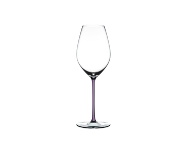 RIEDEL Fatto A Mano Champagner Weinglas Opalviolett auf weißem Hintergrund