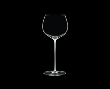 RIEDEL Fatto A Mano Chardonnay (im Fass gereift) Weiß auf schwarzem Hintergrund