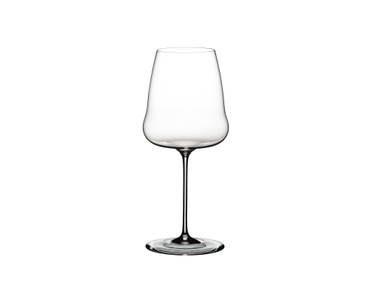 RIEDEL Winewings Restaurant Chardonnay auf weißem Hintergrund