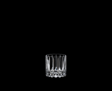 RIEDEL Drink Specific Glassware Rocks auf schwarzem Hintergrund