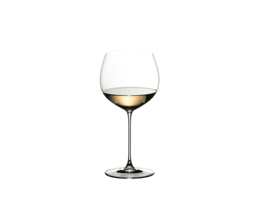 RIEDEL Veritas Restaurant Oaked Chardonnay filled with a drink on a white background