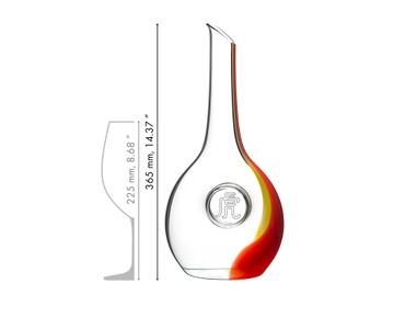 A red wine filled RIEDEL Chinese Zodiac Tiger Decanter on a white background. A red line indicates the level of 750ml wine.
