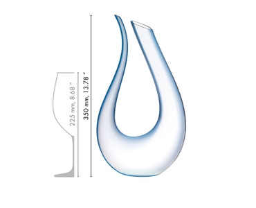 A RIEDEL Amadeo Decanter with a soft blue stripe of colour and filled with white wine on a white background. A red line indicates the level of 750ml wine.