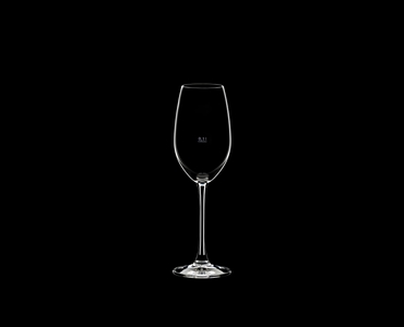 riedel wine glasses with pour lines