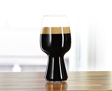 SPIEGELAU Craft Beer Glasses Stout Glass in use