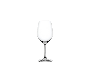 SPIEGELAU Winelovers Weißwein auf weißem Hintergrund