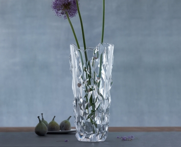 NACHTMANN SCULPTURE Vase (33 cm / 13 in) in use