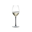 RIEDEL Fatto A Mano Champagner Weinglas - Schwarz gefüllt mit einem Getränk auf weißem Hintergrund