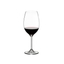 RIEDEL Wine Syrah/Shiraz rempli avec une boisson sur fond blanc