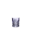 RIEDEL Laudon Tumbler - Violett gefüllt mit einem Getränk auf weißem Hintergrund