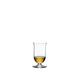 RIEDEL Vinum Single Malt Whisky con bebida en un fondo blanco