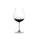 RIEDEL Veritas New World Pinot Noir/Nebbiolo/Rosé Champagne Glass con bebida en un fondo blanco