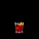 RIEDEL Tumbler Collection Fire Whisky gefüllt mit einem Getränk auf schwarzem Hintergrund
