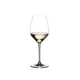 RIEDEL Extreme Restaurant Riesling/Sauvignon Blanc filled with a drink on a white background