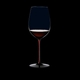RIEDEL Black Series Collector's Edition Bordeaux Grand Cru gefüllt mit einem Getränk auf schwarzem Hintergrund