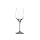 RIEDEL Grape@RIEDEL Riesling/Sauvignon Blanc auf weißem Hintergrund
