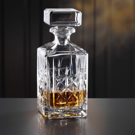 Il decanter NACHTMANN Highland riempito di whisky.<br/>