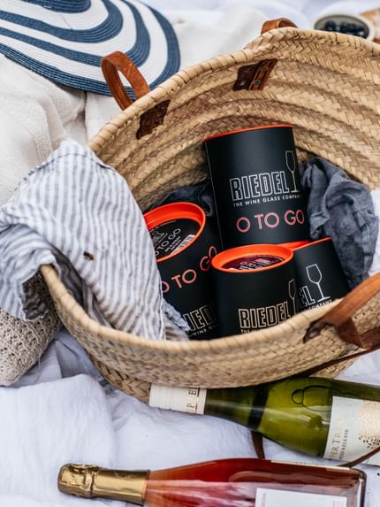 Riedel O to go in a basket
