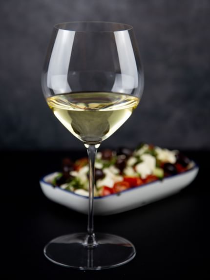 white wine glass 